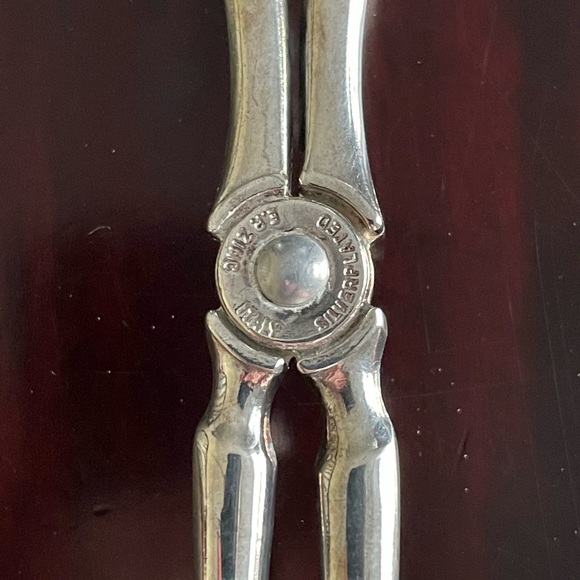 Silver Plated Made In Italy Salad Tongs - Picture 4 of 5